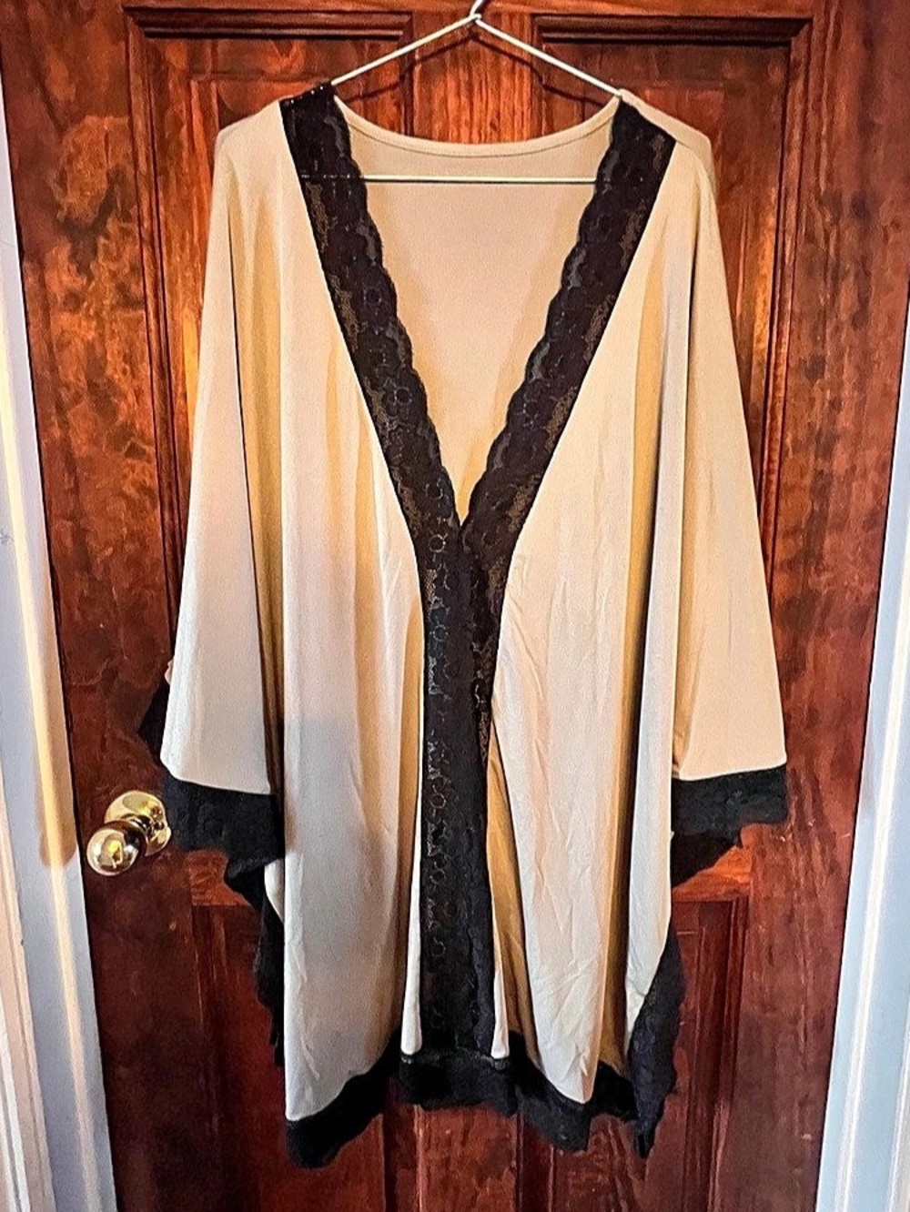 Gray & Black Lace Trim nightgown Like New